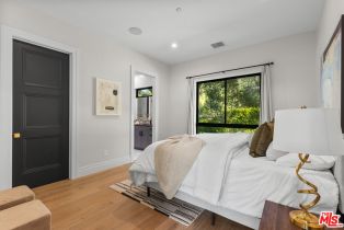 Single Family Residence, 17401 Rancho st, Encino, CA 91316 - 24