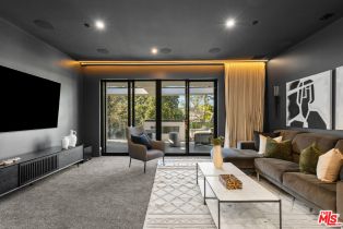 Single Family Residence, 17401 Rancho st, Encino, CA 91316 - 37