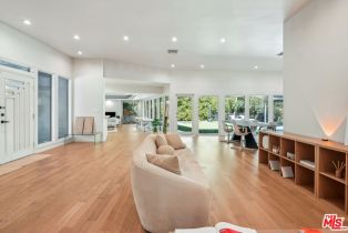 Single Family Residence, 4900 Queen Victoria rd, Woodland Hills, CA 91364 - 18