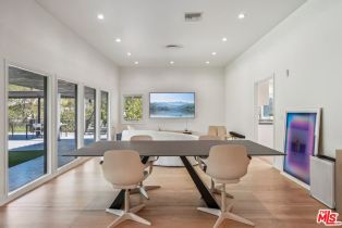 Single Family Residence, 4900 Queen Victoria rd, Woodland Hills, CA 91364 - 19