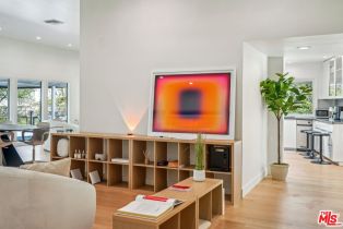 Single Family Residence, 4900 Queen Victoria rd, Woodland Hills, CA 91364 - 17