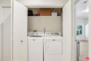 Single Family Residence, 4900 Queen Victoria rd, Woodland Hills, CA 91364 - 48