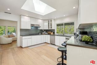 Single Family Residence, 4900 Queen Victoria rd, Woodland Hills, CA 91364 - 24