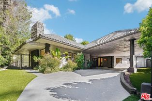 Single Family Residence, 4900 Queen Victoria rd, Woodland Hills, CA 91364 - 2