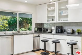 Single Family Residence, 4900 Queen Victoria rd, Woodland Hills, CA 91364 - 25