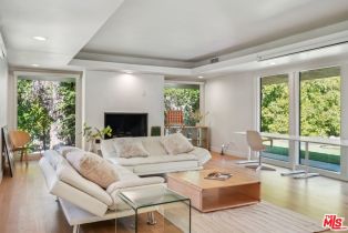 Single Family Residence, 4900 Queen Victoria rd, Woodland Hills, CA 91364 - 8