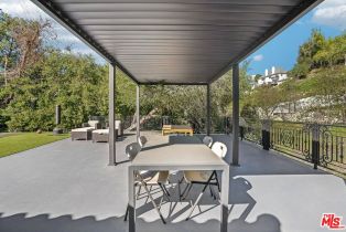 Single Family Residence, 4900 Queen Victoria rd, Woodland Hills, CA 91364 - 52