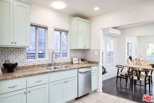 Single Family Residence, 905 5th ave, Venice, CA 90291 - 3