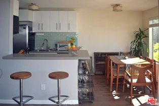 , 3111 4th st, Santa Monica, CA 90405 - 3