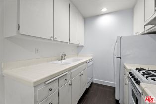 Condominium, 2311 4th st, Santa Monica, CA 90405 - 6