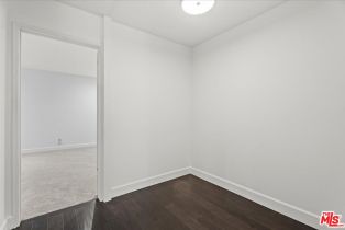 Condominium, 2311 4th st, Santa Monica, CA 90405 - 13