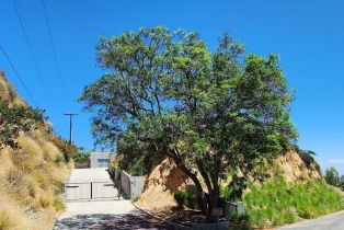 , 1565 Glen Oaks blvd, Pasadena, CA 91105 - 4