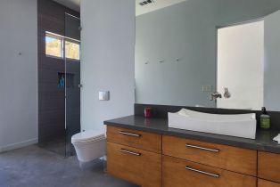 , 1565 Glen Oaks blvd, Pasadena, CA 91105 - 8