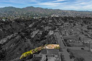 , 365 Mount Holyoke ave, Pacific Palisades, CA 90272 - 7