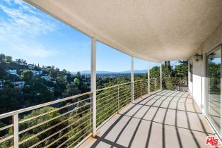 Single Family Residence, 3909 Glenridge dr, Sherman Oaks, CA 91423 - 37