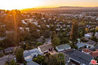 Single Family Residence, 3909 Glenridge dr, Sherman Oaks, CA 91423 - 42