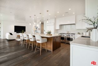 Single Family Residence, 934 1st st, Manhattan Beach, CA 90266 - 6