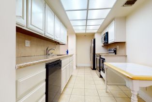 , 10660 WILSHIRE blvd, Westwood, CA 90024 - 32