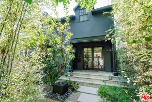 , 719 Superba ave, Venice, CA 90291 - 3