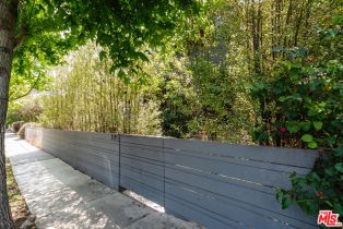 , 719 Superba ave, Venice, CA 90291 - 2