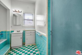 , 612 Midvale ave, Westwood, CA 90024 - 11