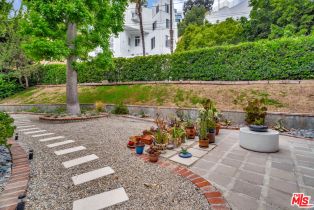 , 3906 Alta Mesa dr, Studio City, CA 91604 - 15