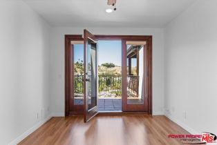 Single Family Residence, 4932 Llano dr, Woodland Hills, CA 91364 - 12