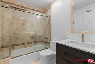 Single Family Residence, 4932 Llano dr, Woodland Hills, CA 91364 - 33