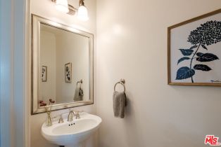 Condominium, 11582 Moorpark st, Studio City, CA 91602 - 22