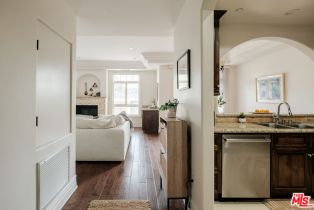 Condominium, 11582 Moorpark st, Studio City, CA 91602 - 6