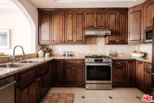 Condominium, 11582 Moorpark st, Studio City, CA 91602 - 16