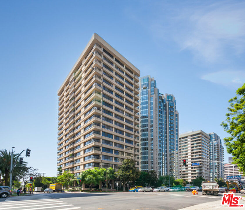 Condominium, 10750 Wilshire blvd, Westwood, CA 90024 - 1