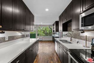 Condominium, 1200 Flores st, West Hollywood , CA 90069 - 5