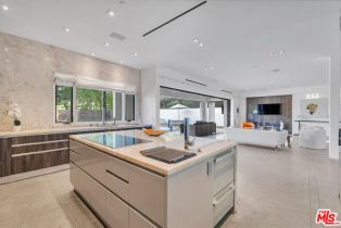 , 23136 Park Contessa, Calabasas, CA 91302 - 6