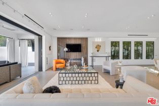 , 23136 Park Contessa, Calabasas, CA 91302 - 4