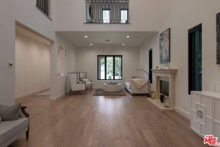 , 15451 Varden st, Sherman Oaks, CA 91403 - 8