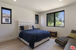 , 15451 Varden st, Sherman Oaks, CA 91403 - 32