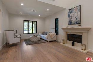 , 15451 Varden st, Sherman Oaks, CA 91403 - 9