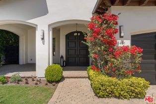 , 15451 Varden st, Sherman Oaks, CA 91403 - 3