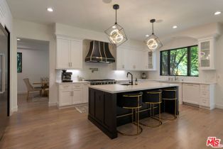 , 15451 Varden st, Sherman Oaks, CA 91403 - 19