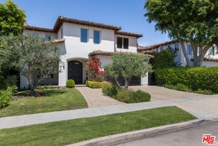 , 15451 Varden st, Sherman Oaks, CA 91403 - 2