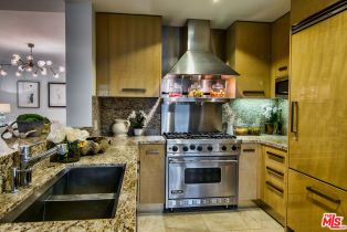 , 447 Doheny dr, Beverly Hills, CA 90210 - 9