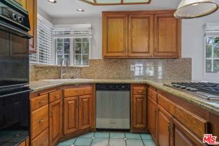 Single Family Residence, 23041 Calabash st, Woodland Hills, CA 91364 - 10