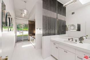 Single Family Residence, 1030 San Rafael ln, Pasadena, CA 91105 - 28