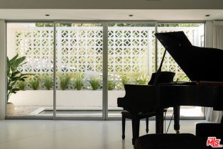 Single Family Residence, 1030 San Rafael ln, Pasadena, CA 91105 - 8