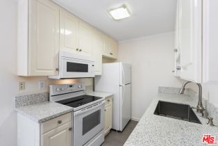 Condominium, 2308 Schader dr, Santa Monica, CA 90404 - 10