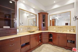 Single Family Residence, 10940 Terryview dr, Studio City, CA 91604 - 39