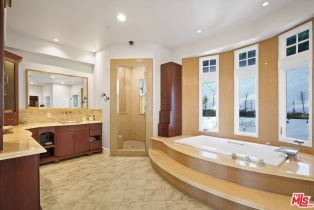 Single Family Residence, 10940 Terryview dr, Studio City, CA 91604 - 38