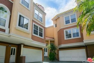 Condominium, 19   Imperial Aisle, Irvine, CA  Irvine, CA 92606