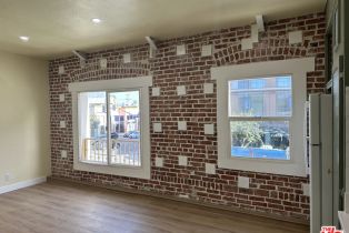 , 721 Broadway, Santa Monica, CA 90401 - 5